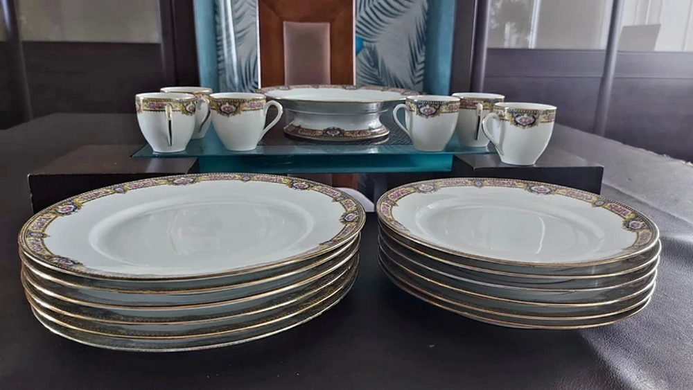 SERVICE DE TABLE PORCELAINE LIMOGES LETOURNEUR VALMONT Décoration
