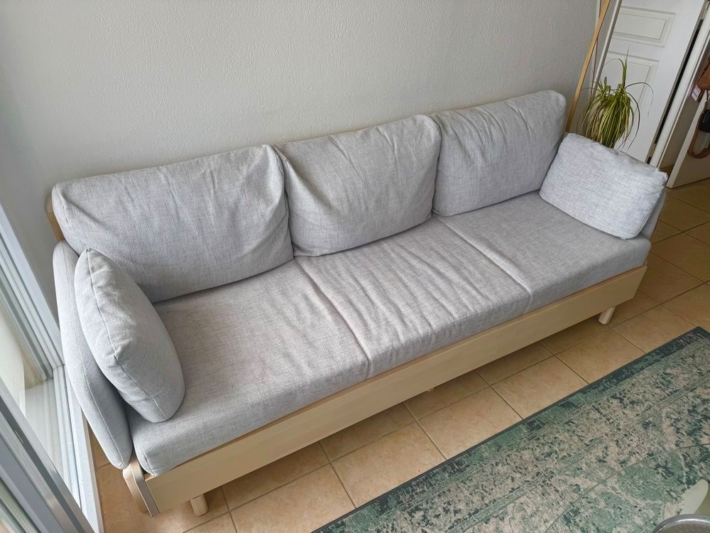 Canap&eacute; Tediber beige ultra confortable &quot; Etat neuf Meubles