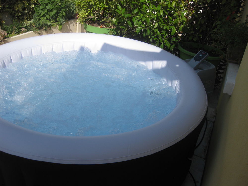Spa neuf 4 place MIAMI Jardin