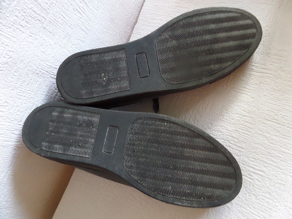 chaussures taille 41.5 
Chaussures