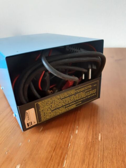 d un chargeur de batterie voiture ou moto 60 Montbrison (42)