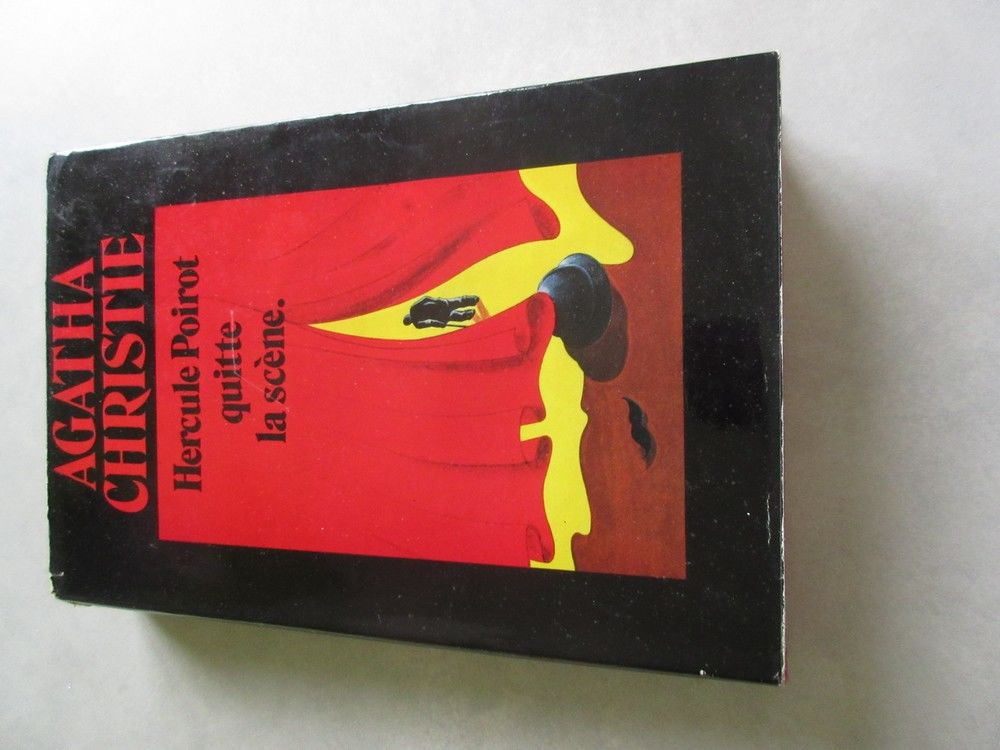 3 livres Agatha Christie / SIMENON Livres et BD