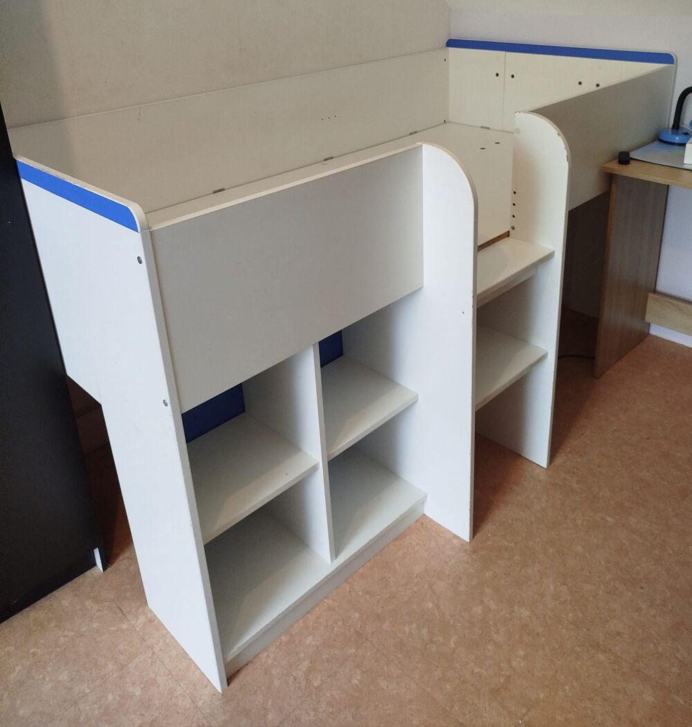 Lit enfant sur&eacute;lev&eacute; avec rangement Mobilier enfants