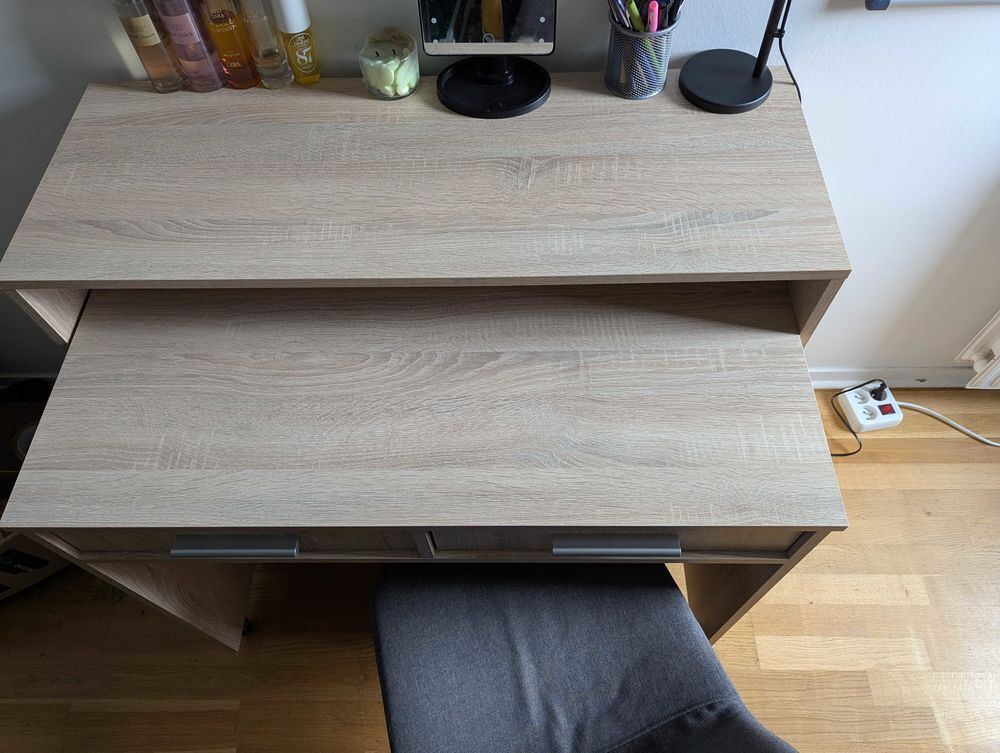 Bureau compact avec rangements Meubles