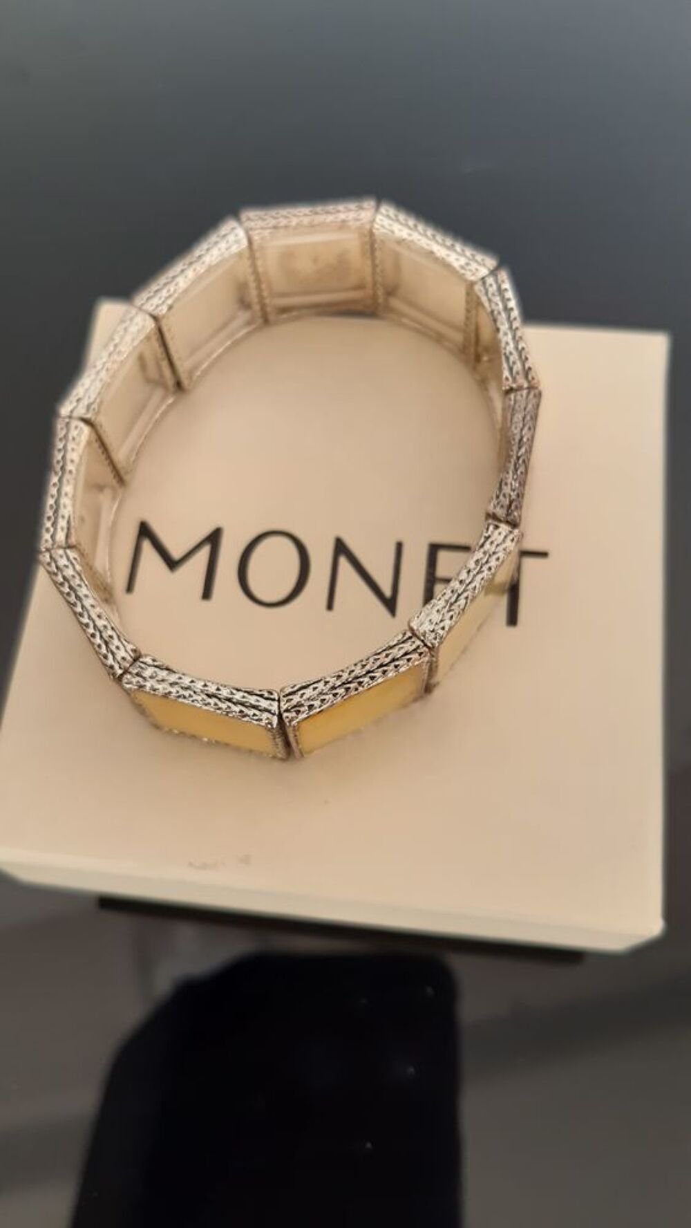 Bracelet (Monnet) Bijoux et montres