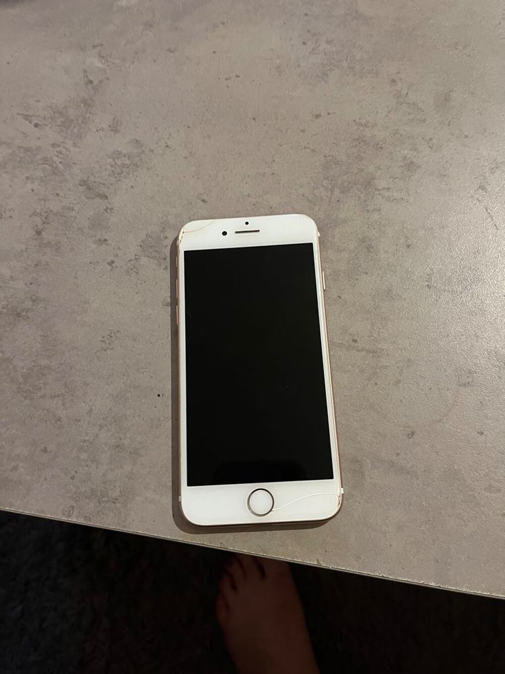 Iphone 7 stockage 64Go, couleur rose Téléphones et tablettes