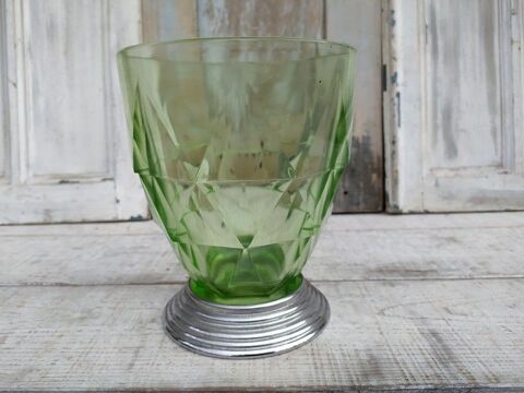 Vase Verre Art Déco Vert à Facettes Pied Serti Chrome 70 Loches (37)