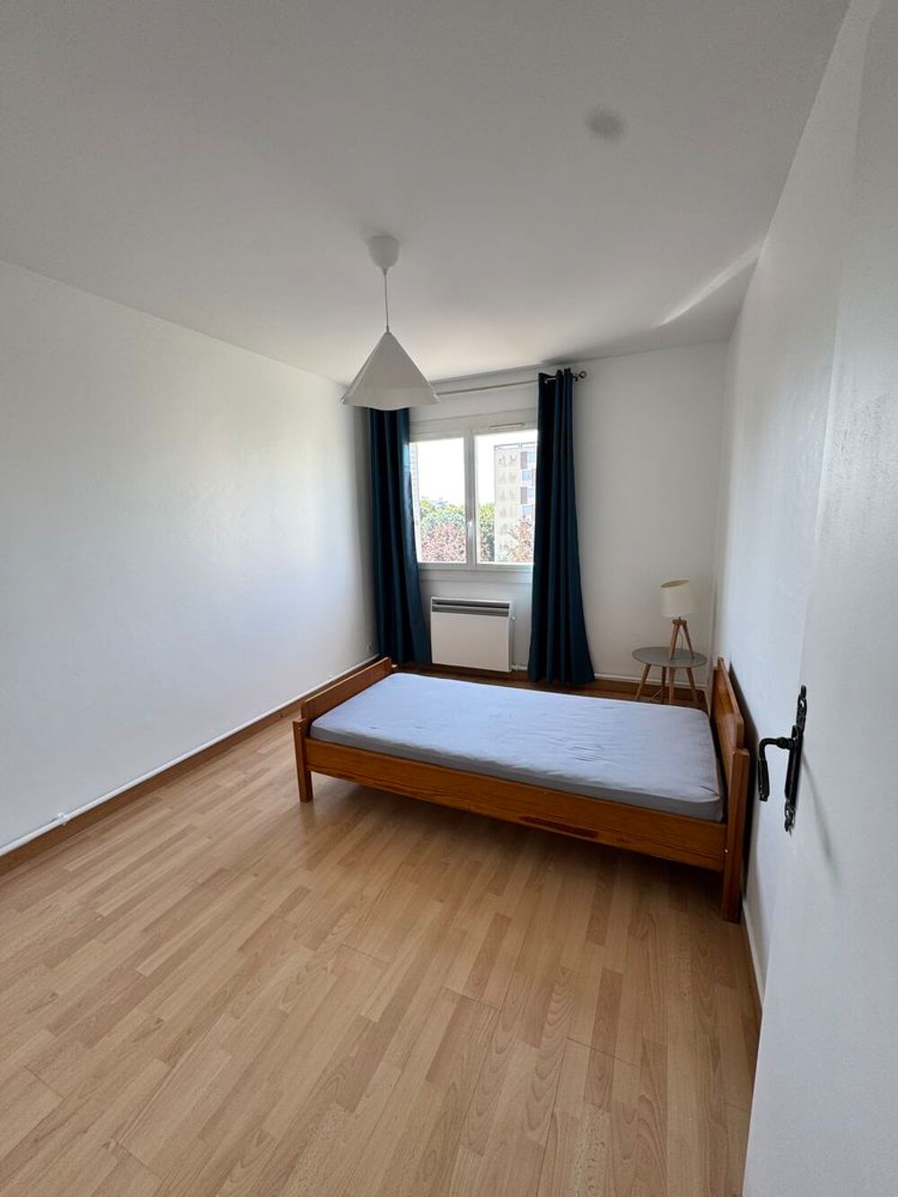Location Appartement Colocation étudiante .Appartement F4 de 73 m² à Saint-Pries Saint-priest