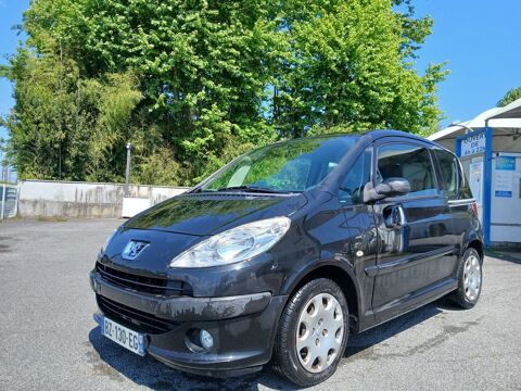 Peugeot 1007 1.4 HDi 70ch BLUE LION Sporty