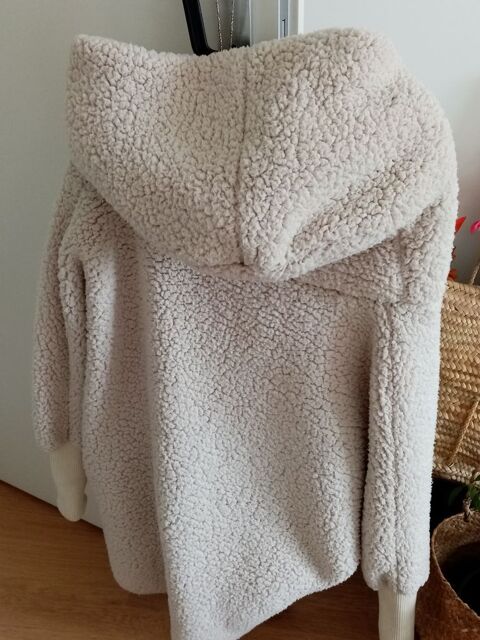 Veste hyper chaude beige avec capuche 10 Cruseilles (74)