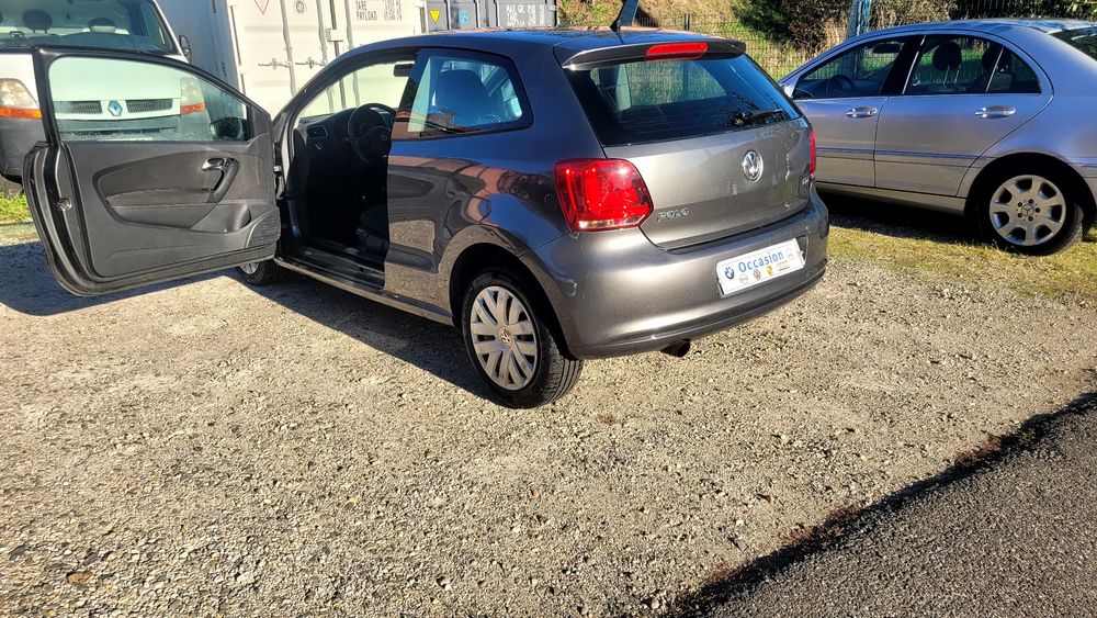 Polo 1.6 TDI 90 CR FAP Confortline Business (5 CV) 2011 occasion 31140 Aucamville
