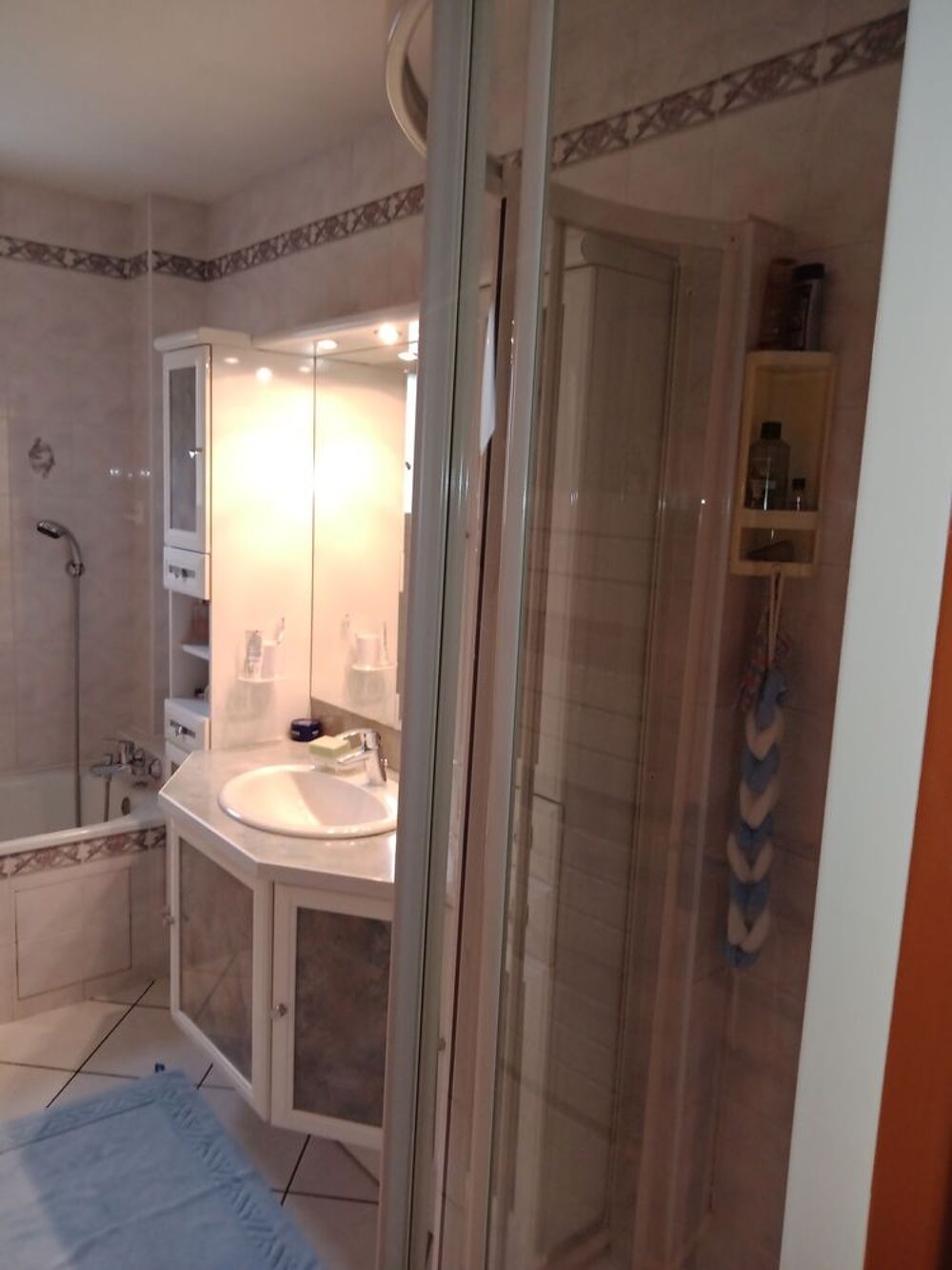 Meubles de salle de bain avec vasque et robinneterie Bricolage