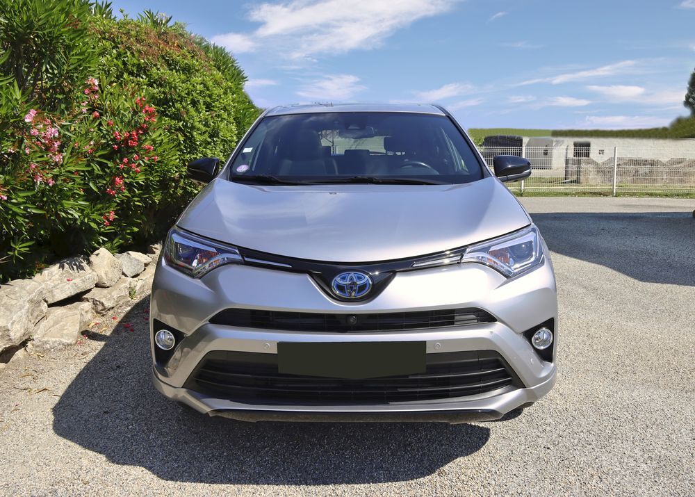 RAV 4 RAV4 Hybride 197ch AWD Collection 2018 occasion 26450 Cl&eacute;on-d'Andran