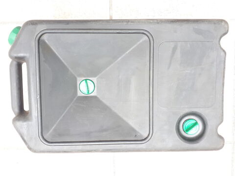 Bac jerrican de vidange   8 Montigny-Lencoup (77)