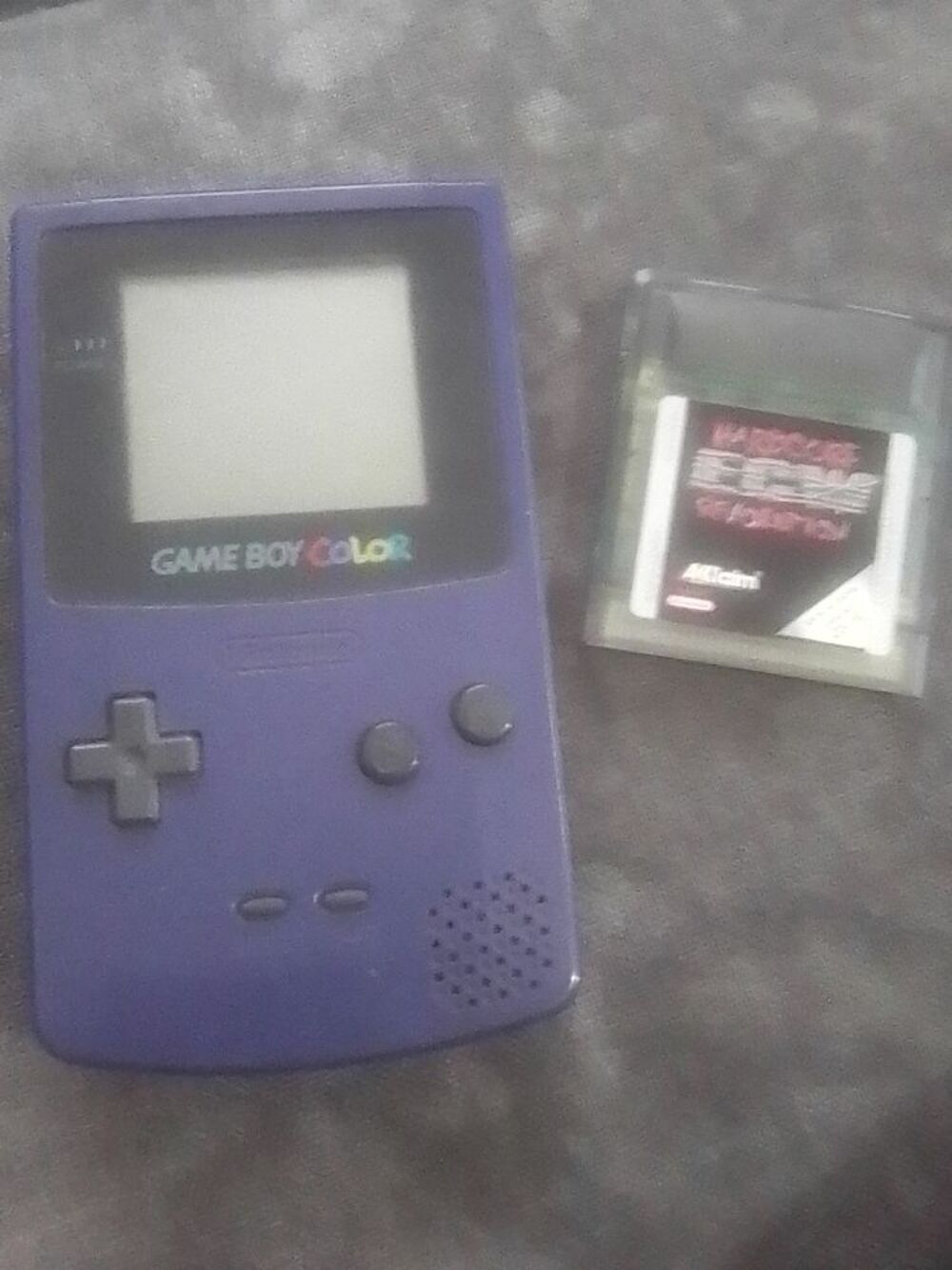 Game Boy COLOR avec le jeu Hardcore ECW R&eacute;volution Consoles et jeux vidéos