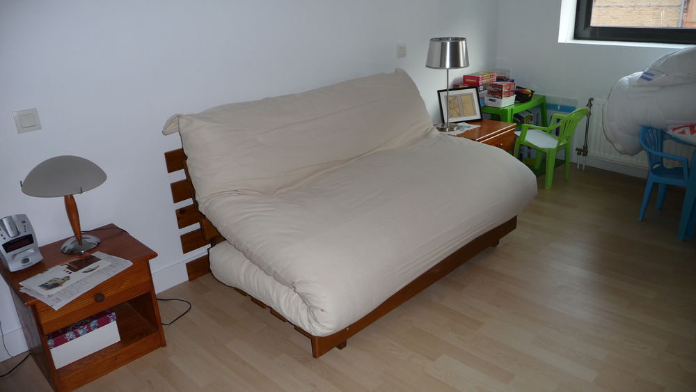 CANAPE FUTON CONVERTIBLE Meubles