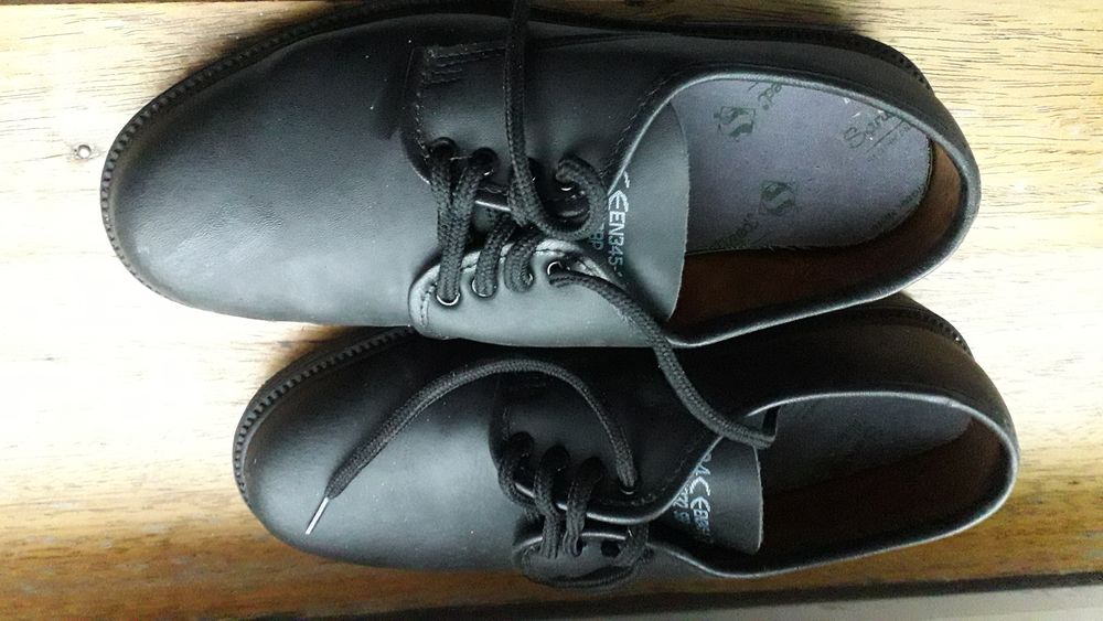 chaussures de securit&eacute; Chaussures