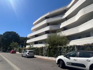  Appartement � vendre 3 pi�ces 66 m� Marseille