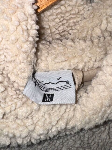 Sweat �  capuche Karl Kani beige taille M 55 Dole (39)