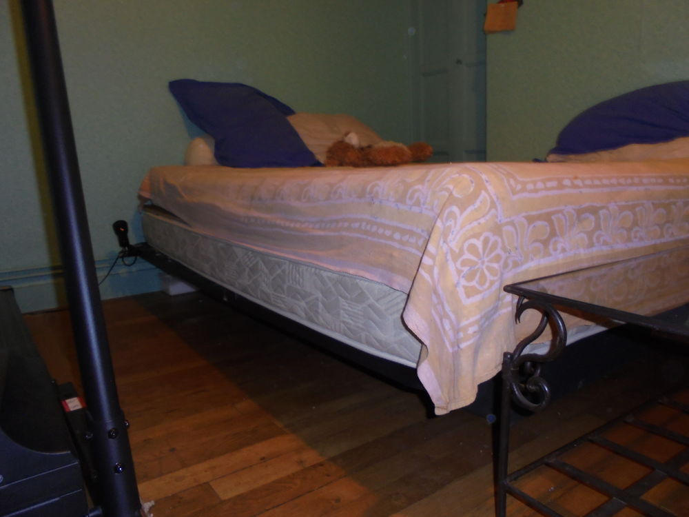 sommier + matelas 2 places Meubles
