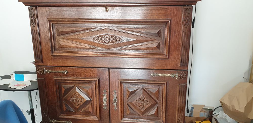 salle a manger compl&eacute;te table 6 chaises vaisselier et buffet Meubles