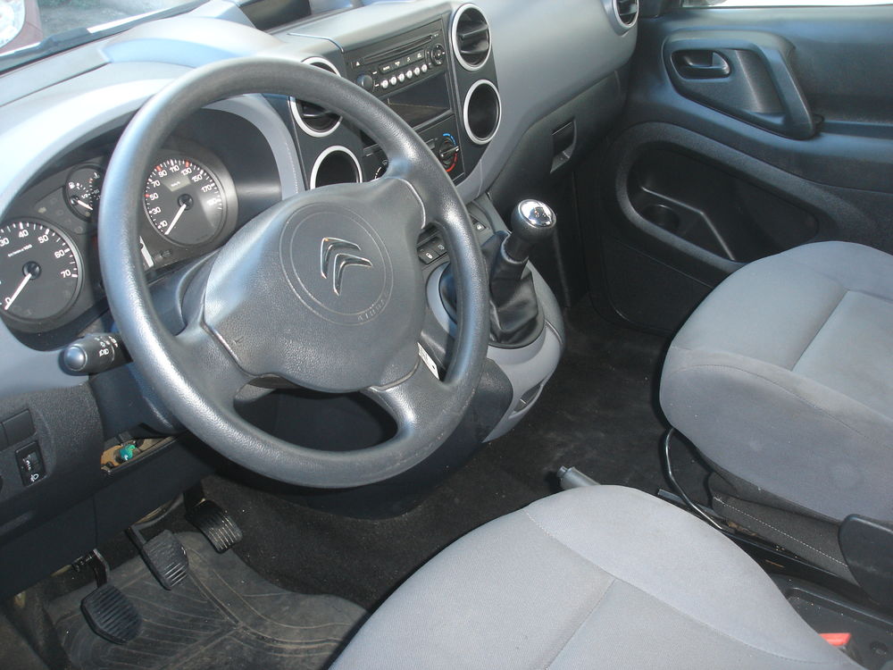 Berlingo BERLINGO 20 L1 HDi 75 FAP COURT 625 KG BUSINESS 2013 occasion 78800 Houilles