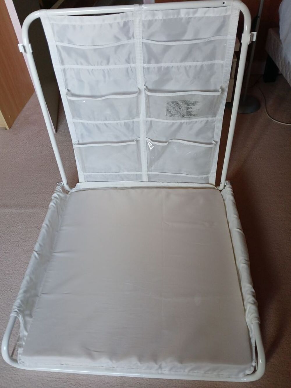 Table &agrave; langer murale et pliable Antilop - IKEA 
Tr&egrave; Mobilier enfants