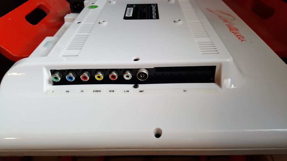 ECRAN/TV LED 19" Matériel informatique