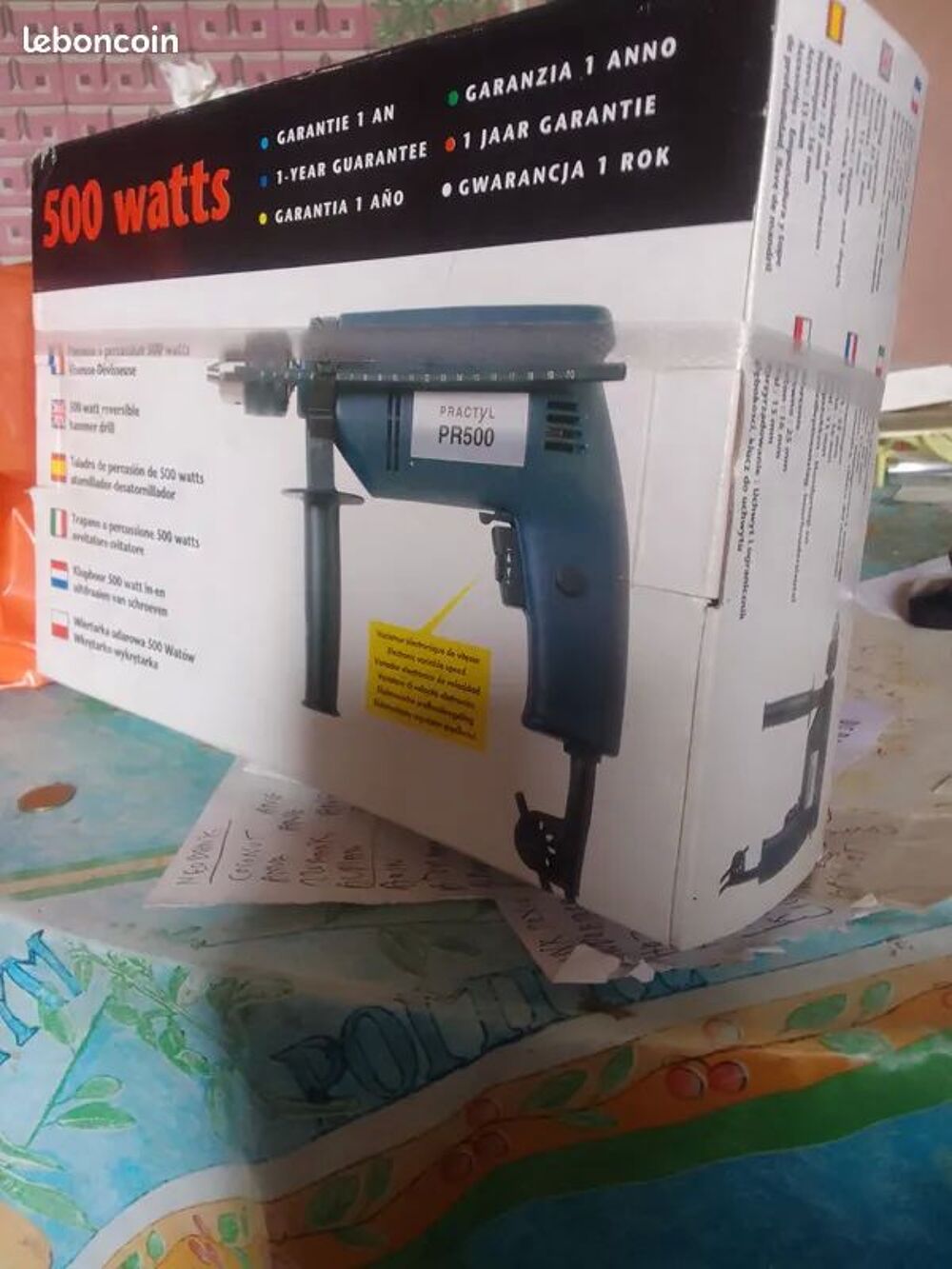 propose perceuse avec forets et rabot Bricolage