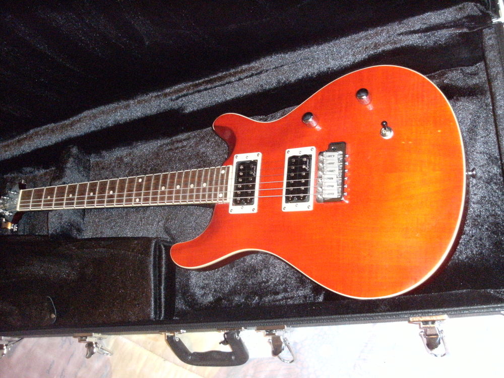 GUITARE ELECTRIQUE HARLEY BENTON GST 24 DE LUXE - Instruments de musique