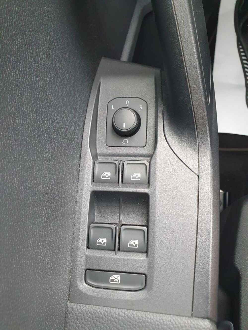 Arona 1.0 EcoTSI 115 ch Start/Stop DSG7 Style Business 2019 occasion 28000 Chartres