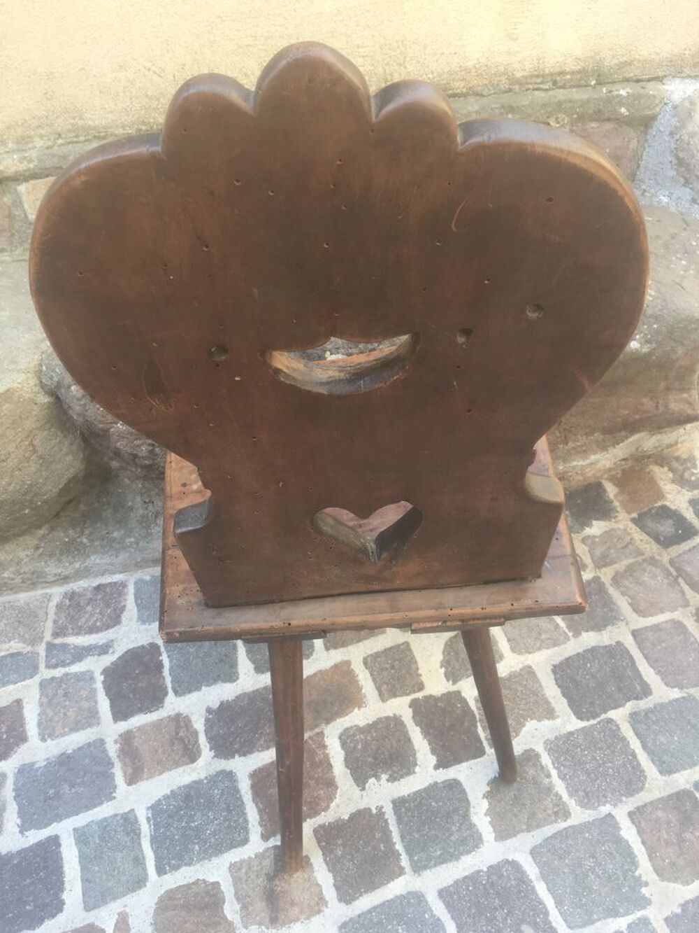 Chaise stabelle/blason h&eacute;raldique/Bretzel armoirie Suisse Meubles