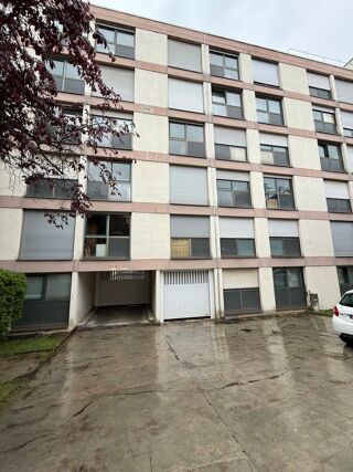  Parking / Garage à louer 14 m² Nancy