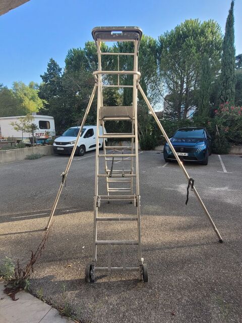 ECHELLE TUBESCA 700 83110 Sanary-sur-mer