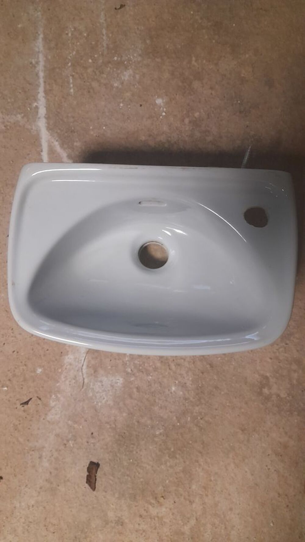 Salle de bains compl&egrave;te avec WC et lave mains Meubles