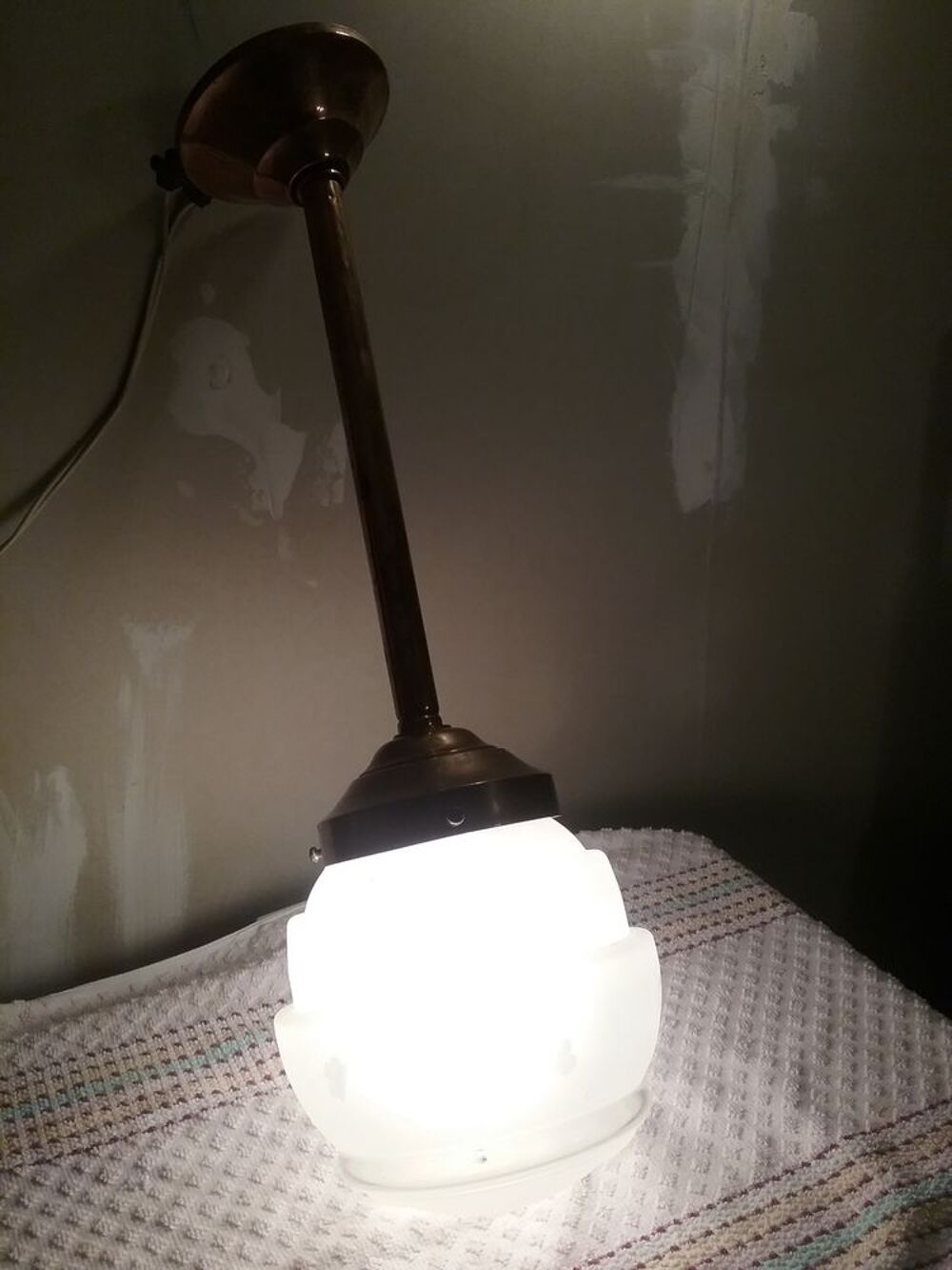 Tr&eacute;s beau luminaire ancien d int&eacute;rieur a suspendre Décoration