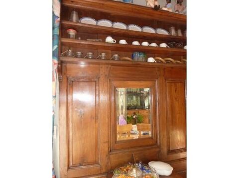 Meuble ancien  RARISSIME en ch�ne massif  250 La Mulati�re (69)