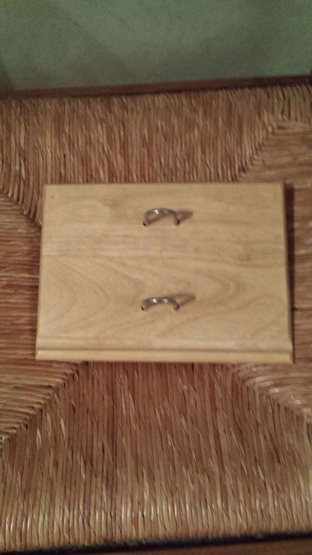 porte eh bois ou plastique bordeaux calendrier journalier Décoration