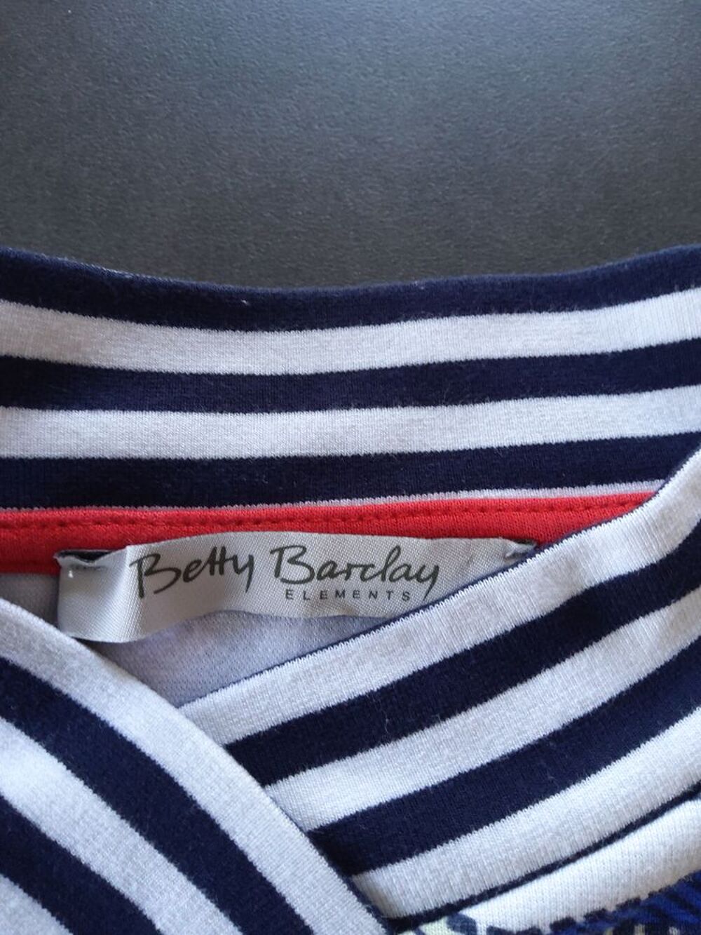 PETIT HAUT Betty BARCLAY - 36 Vêtements