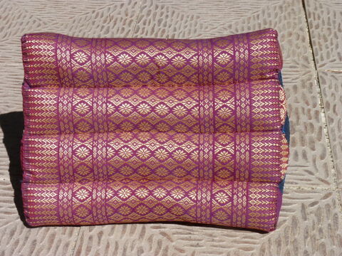 Coussin Thai de relaxation. 30 Clermont-l'H�rault (34)