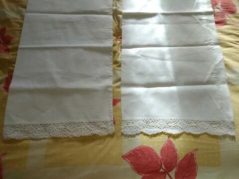 Taies de Traversin (2) / � l'unit� 3 Cavaillon (84)