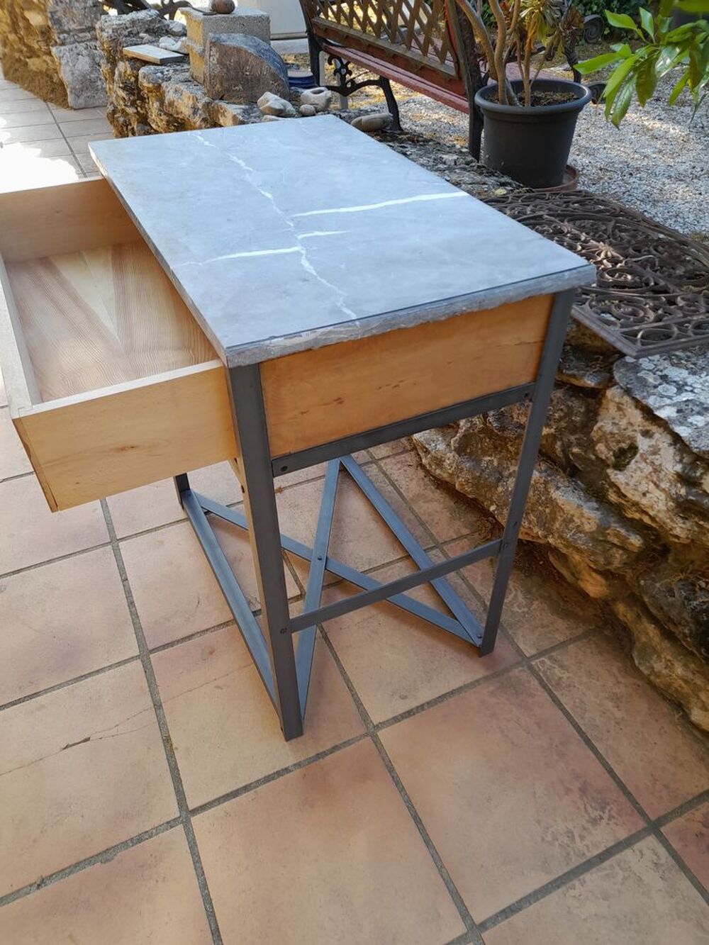1 console marbre gris et acier Meubles