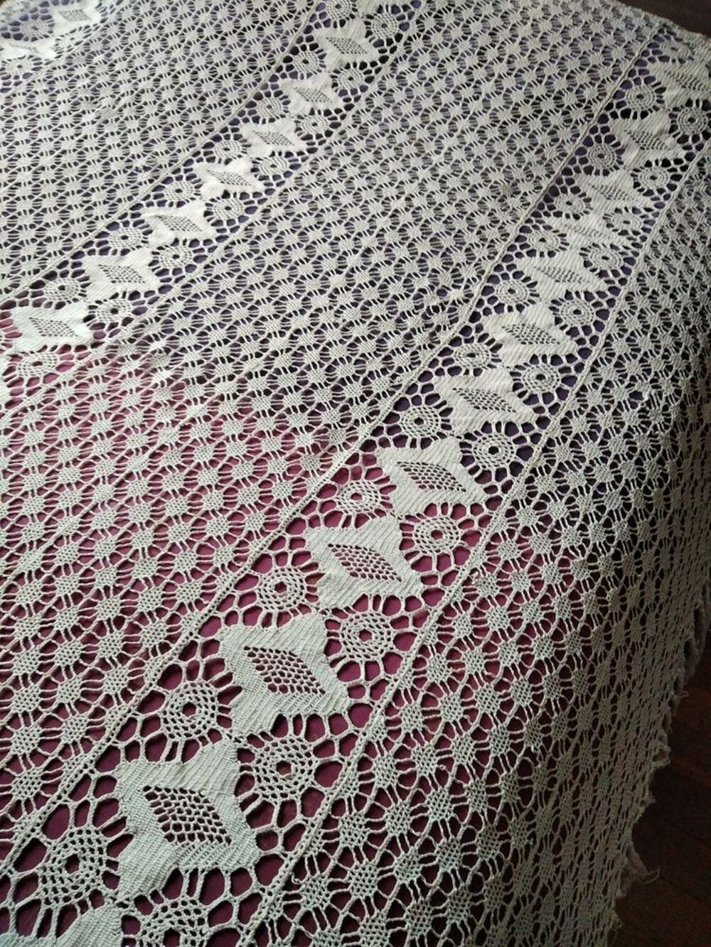 Ancien dessus de lit 1900 au crochet Décoration