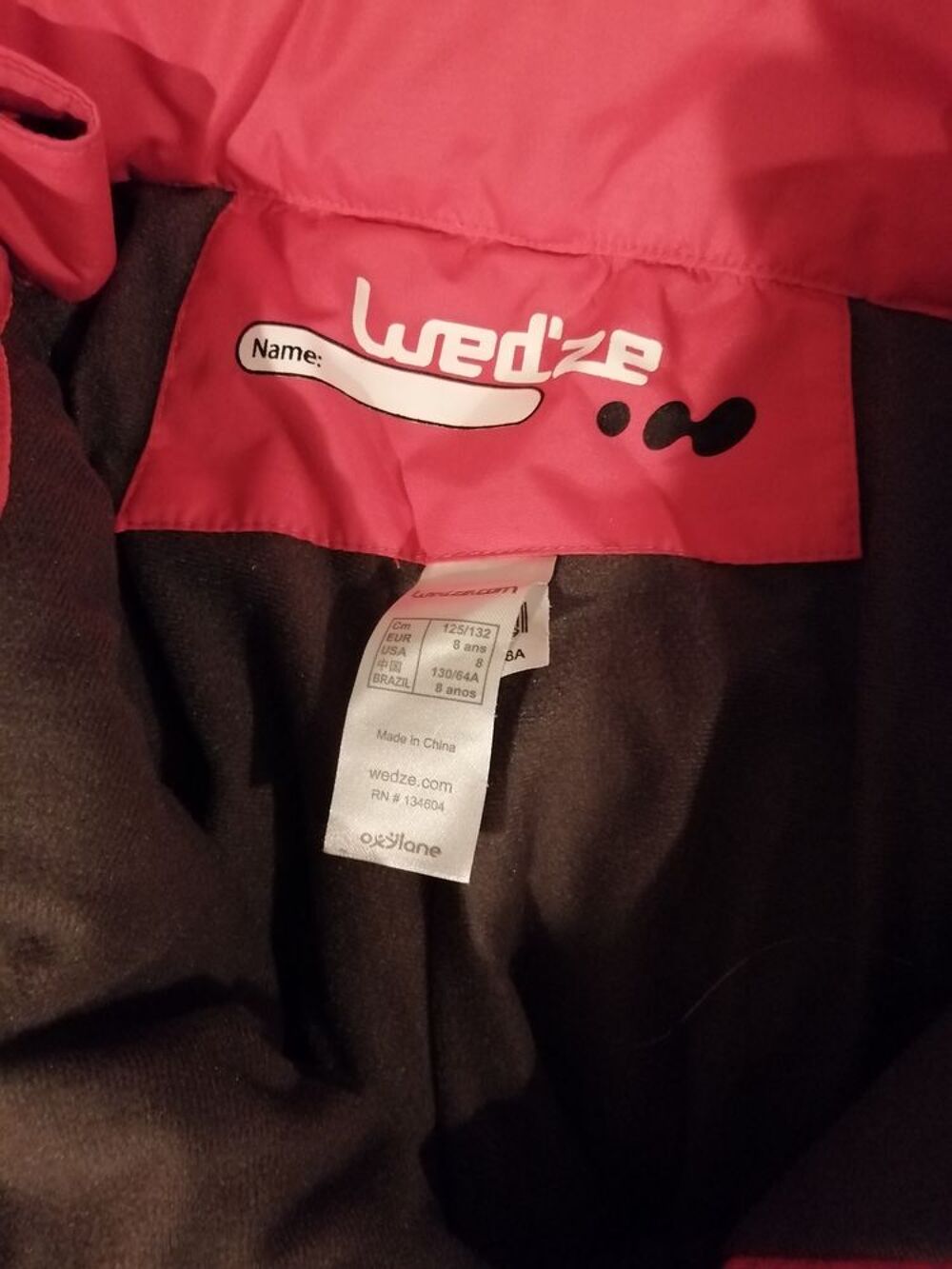 Pantalons de ski rose taille 8 ans fille. &eacute;tat neuf. Sports