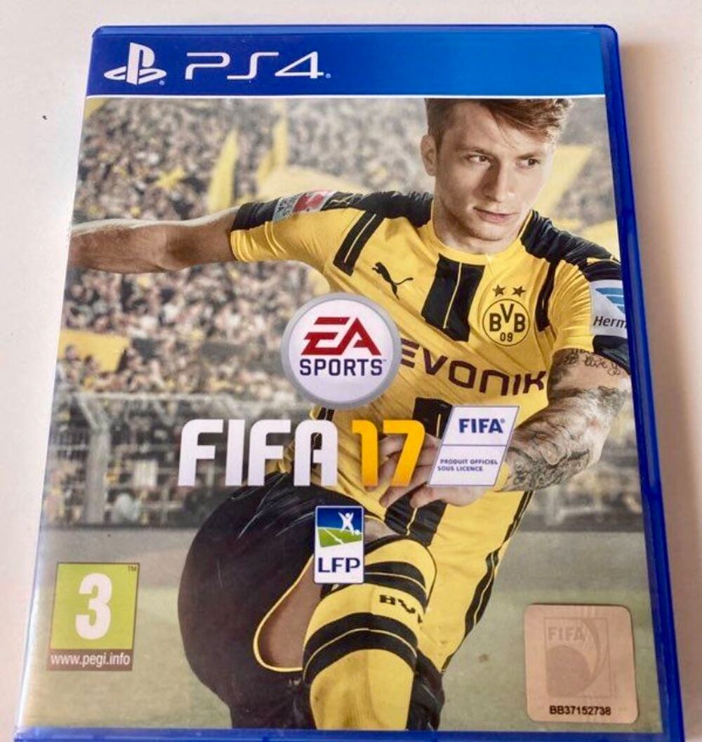 Lot de trois jeux vid&eacute;os : NBA 2019 et FIFA 2018&amp;2019 Consoles et jeux vidéos