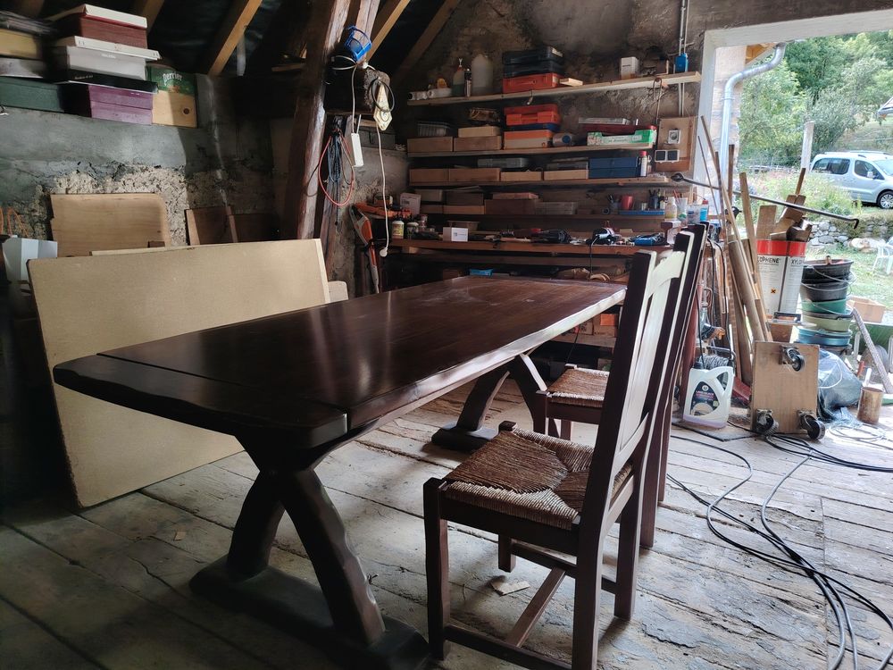 Salle &agrave; manger compl&egrave;te Meubles