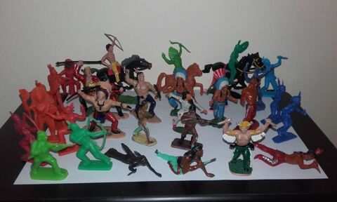 Far-West - Lot Indiens Am�ricains (33 Pi�ces) 20 Angers (49)