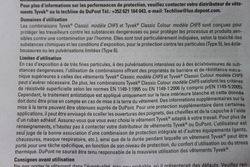 Combinaison de protection avec capuche neuve Vtements