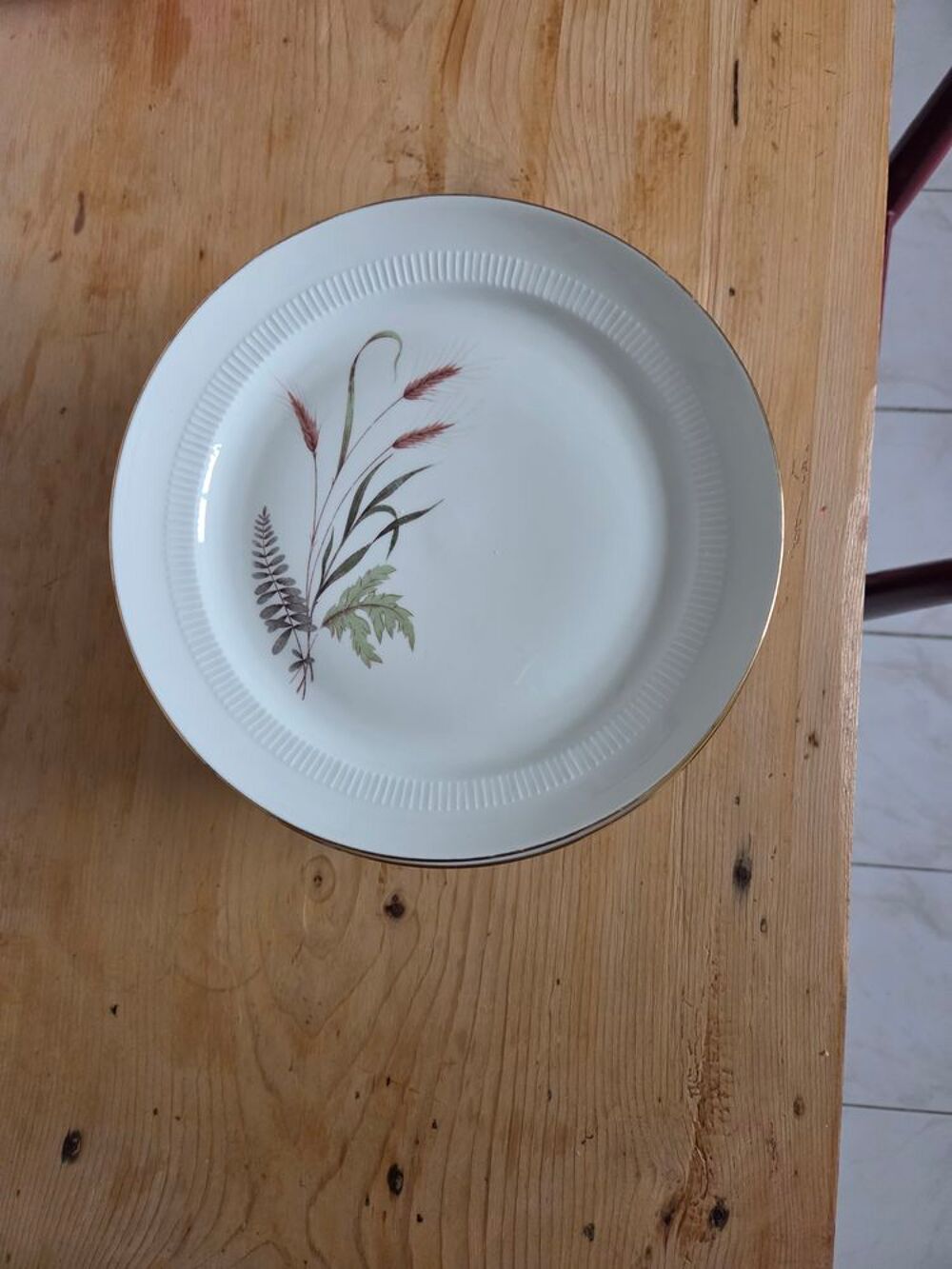 lot d'assiettes vintage porcelaine de France Cuisine