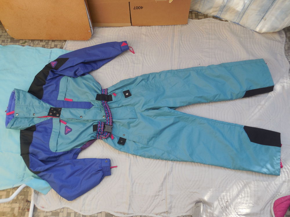 combinaison de ski DEGRE 7 , taille 44 /46 Neuve Sports